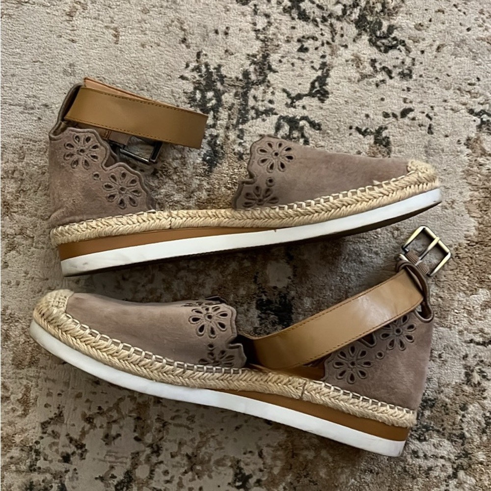 Crown vintage Sandler flats